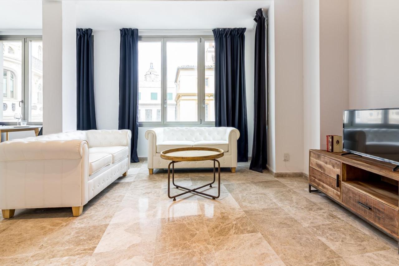 Saenz Suites Gallery By Bossh! Apartments มาลากา ภายนอก รูปภาพ