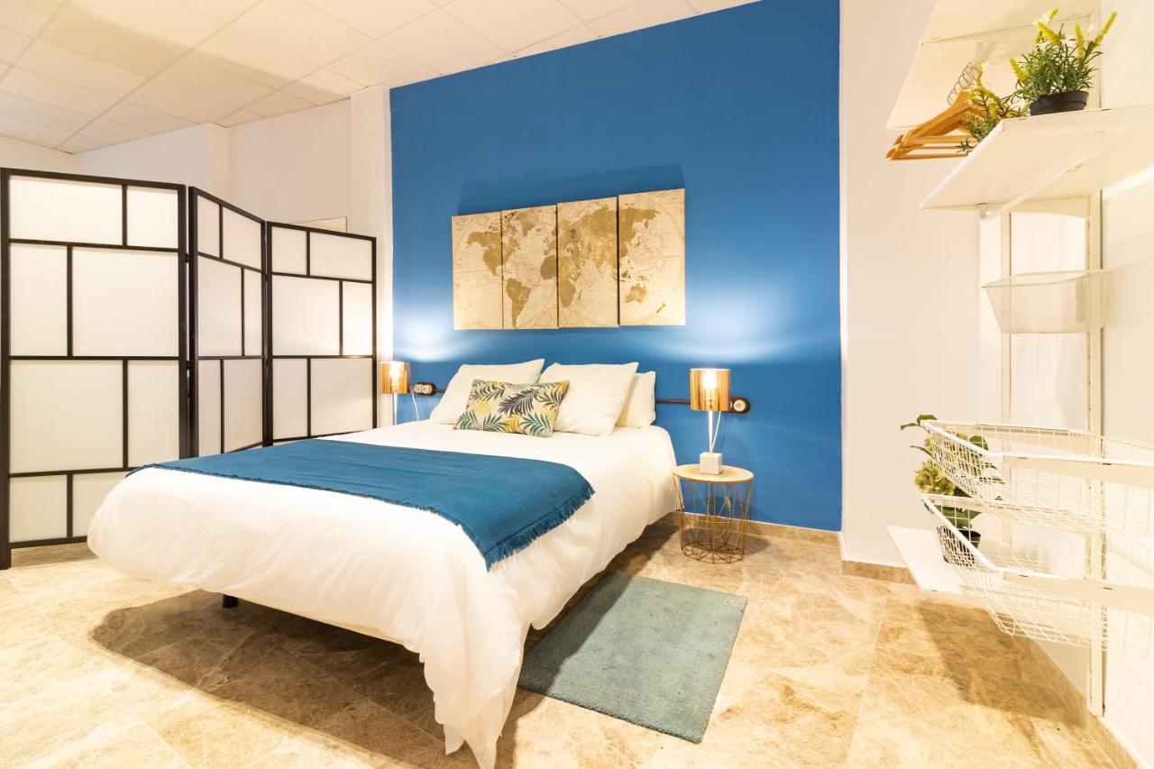 Saenz Suites Gallery By Bossh! Apartments มาลากา ภายนอก รูปภาพ