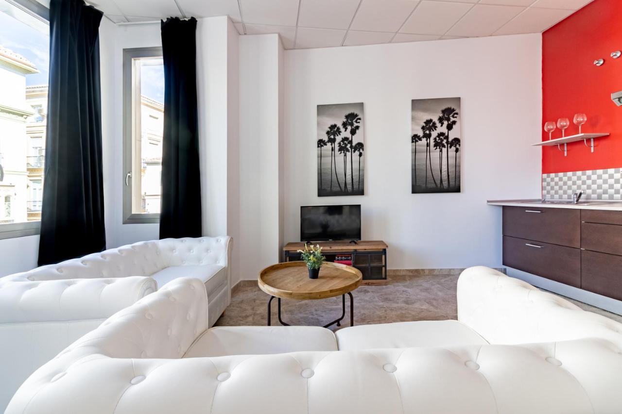 Saenz Suites Gallery By Bossh! Apartments มาลากา ภายนอก รูปภาพ