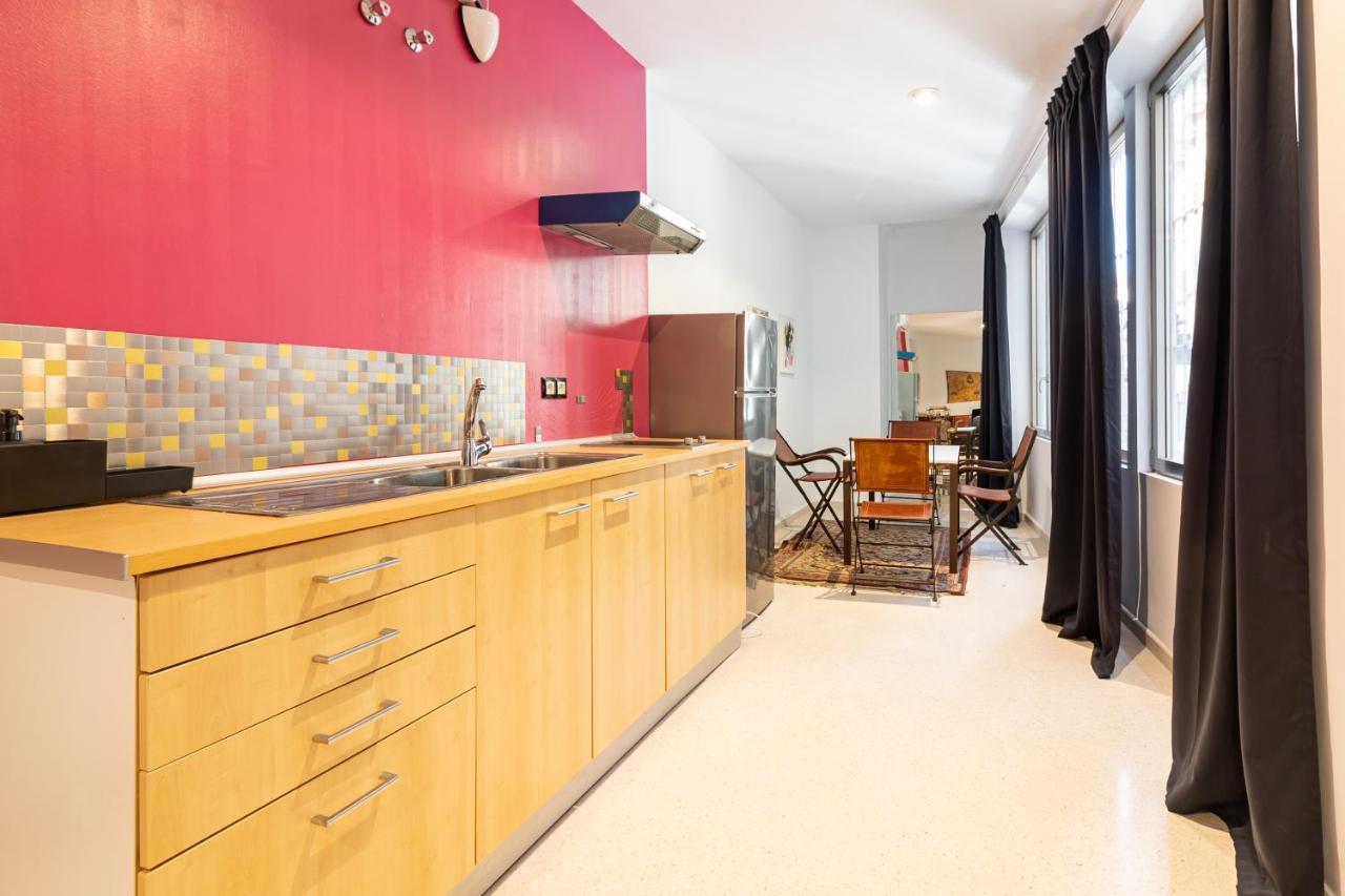 Saenz Suites Gallery By Bossh! Apartments มาลากา ภายนอก รูปภาพ
