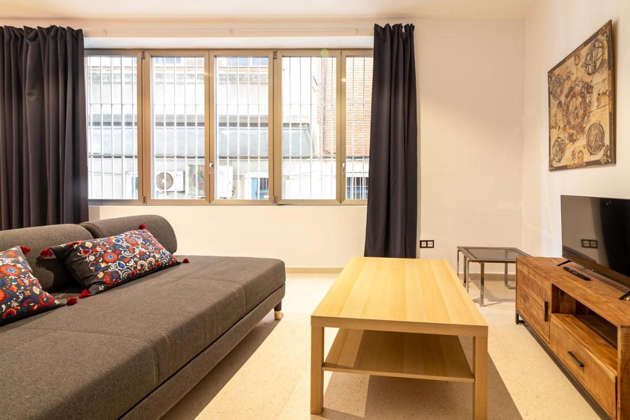 Saenz Suites Gallery By Bossh! Apartments มาลากา ภายนอก รูปภาพ