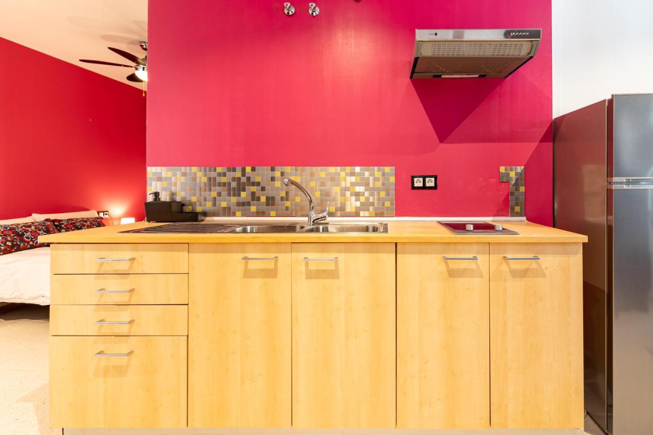 Saenz Suites Gallery By Bossh! Apartments มาลากา ภายนอก รูปภาพ