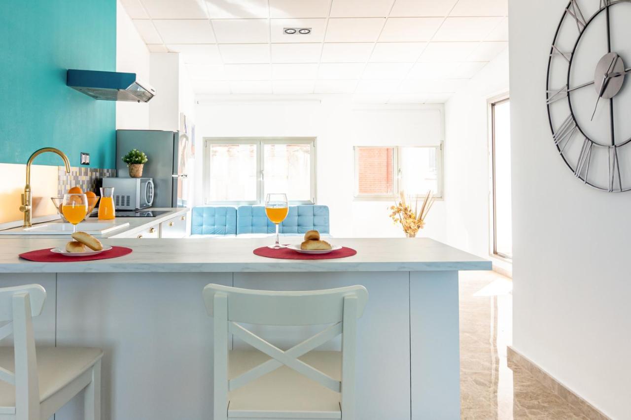 Saenz Suites Gallery By Bossh! Apartments มาลากา ภายนอก รูปภาพ